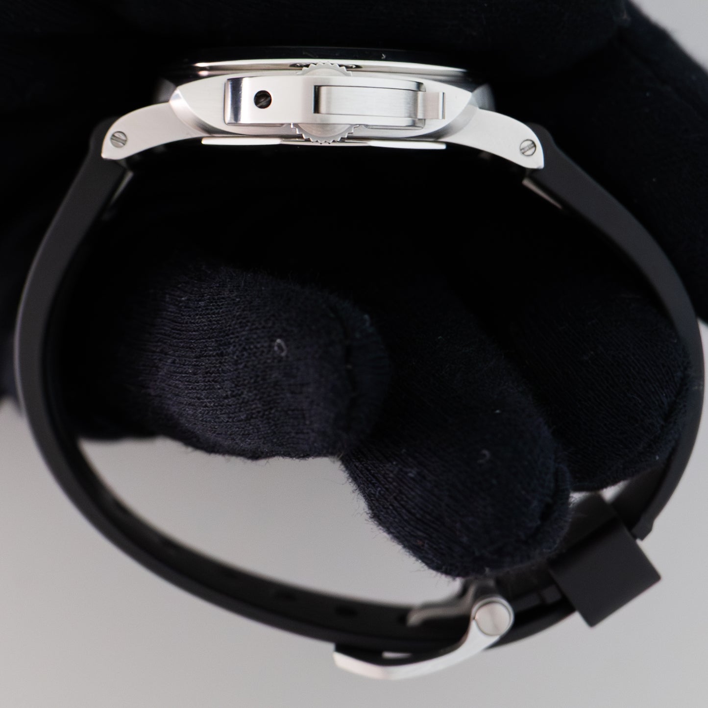 2022 Panerai Luminor Due PAM01372 – Black Dial, 40mm, Limited Edition (#154/1500)