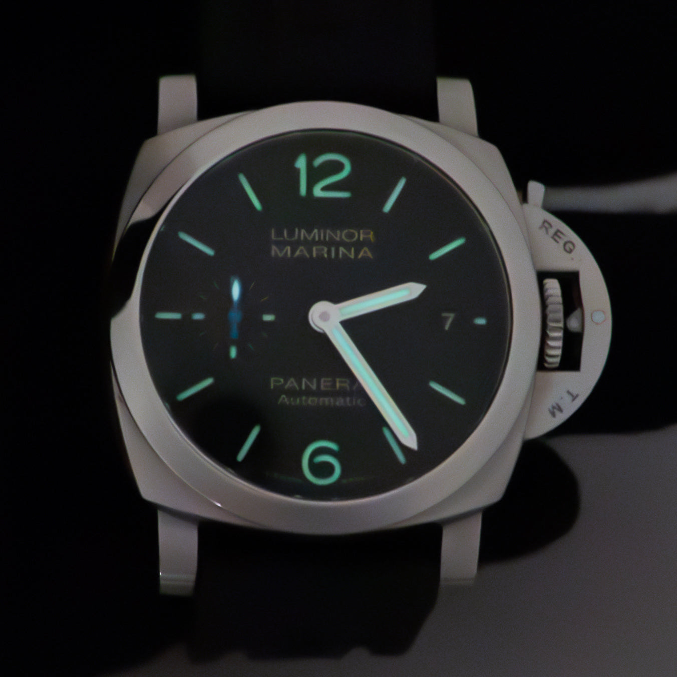 2022 Panerai Luminor Due PAM01372 – Black Dial, 40mm, Limited Edition (#154/1500)