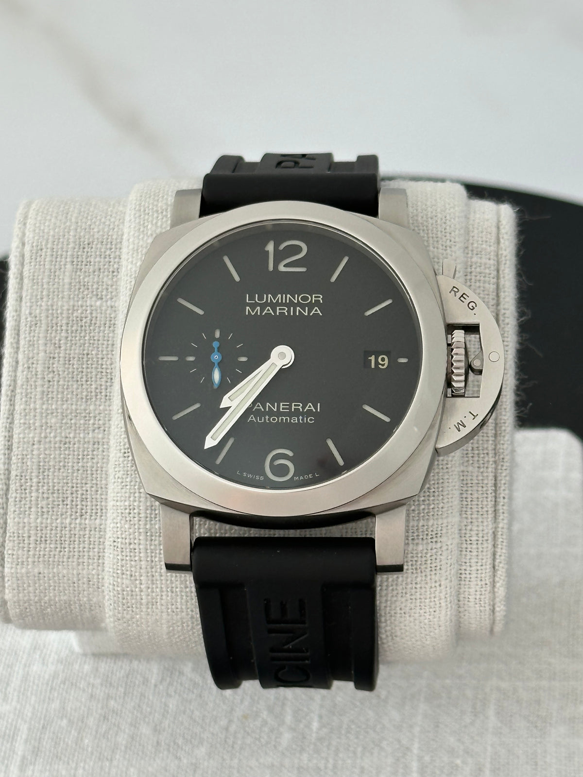 Panerai Luminor Quaranta PAM 1372 40mm Automatic