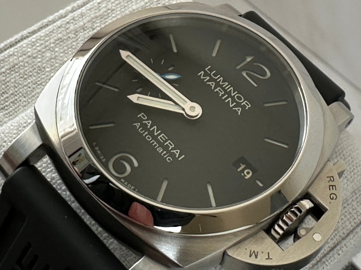 Panerai Luminor Quaranta PAM 1372 40mm Automatic