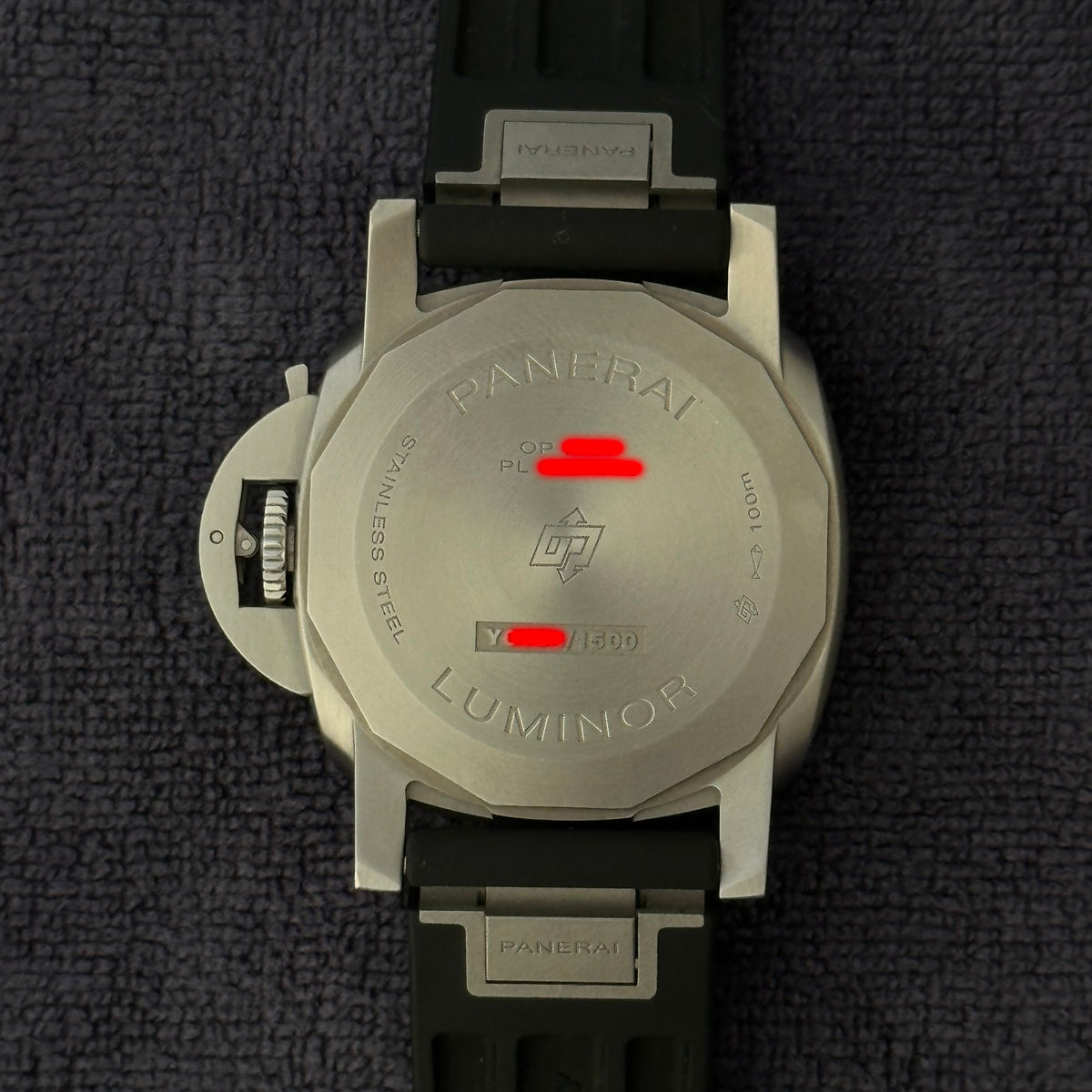 Panerai Luminor Quaranta PAM 1372 40mm Automatic